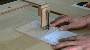 چگونه اره مویی چوبی بسازیم