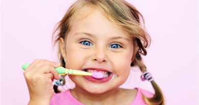ویژگی های مسواک مناسب کودکان