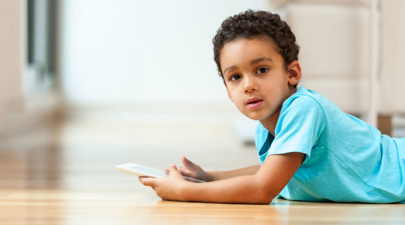 کودکان را در فضای مجازی رها نکنید