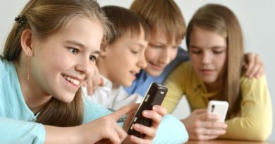 تبعات رها کردن کودک در فضای مجازی