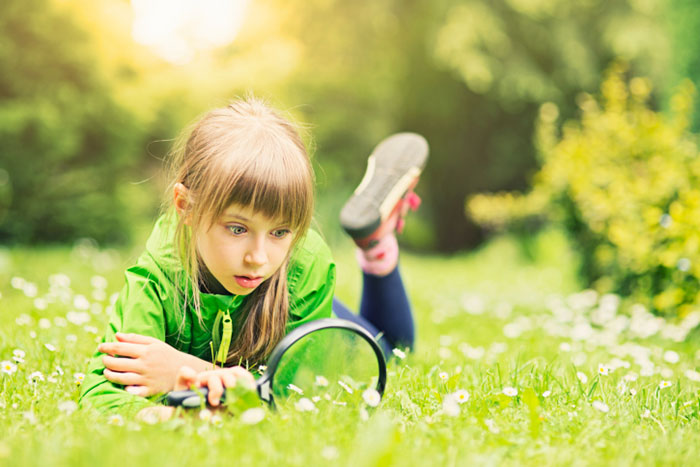 با این ۱۰ روش به فرزندان خود رفتار دوستانهتر با محیط زیست را بیاموزیم