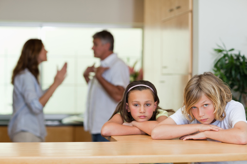 طلاق والدین و حفظ سلامت روان کودکان