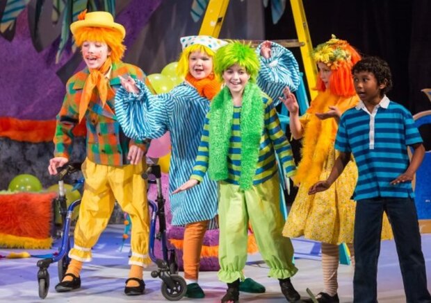 جشنواره منطقه ای تاتر