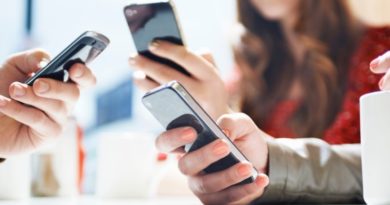 دختران نوجوان مشتاق تر