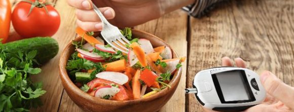 چگونه غذا بخوریم