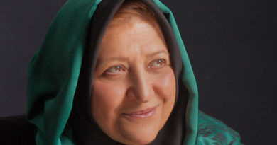 وظیفه مادران