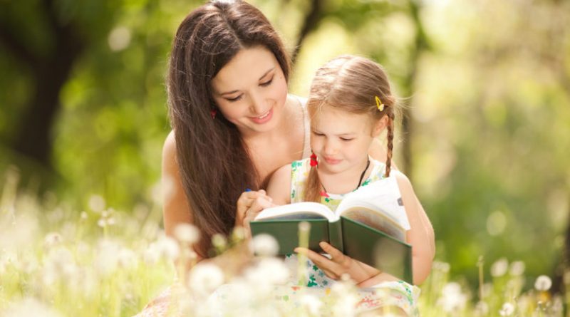 رابطه دوستانه بین مادر و دختر