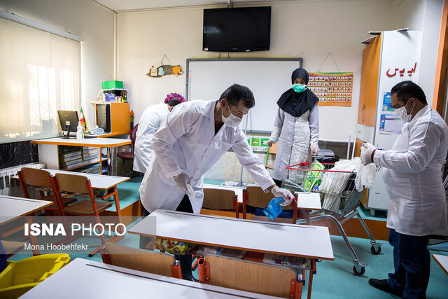 فاصله گذاری مناسب صندلی‌ها در مدارس