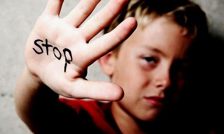 کودک آزاری در خیابان