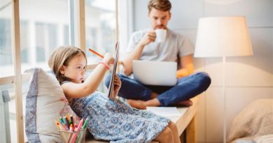 بی توجهی به کودکان