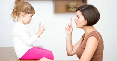 دروغ گفتن های مخرب دائم والدین به فرزندان