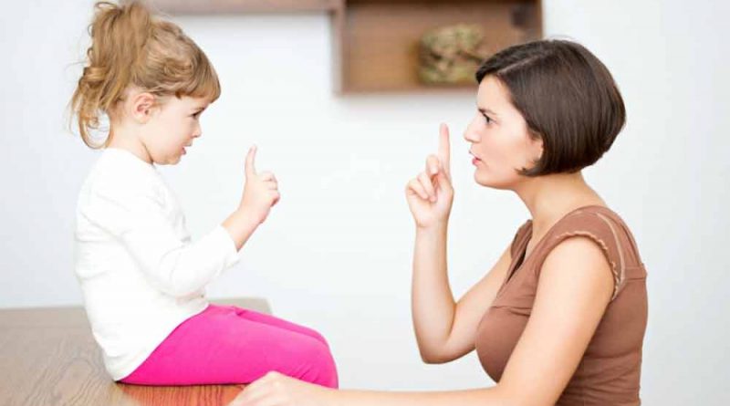 دروغ گفتن های مخرب دائم والدین به فرزندان