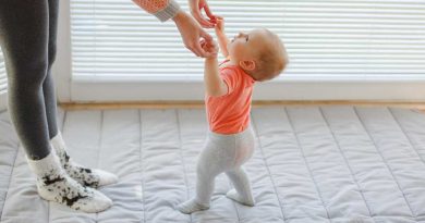 راه افتادن کودکان