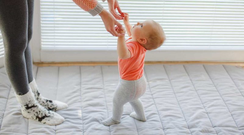 راه افتادن کودکان