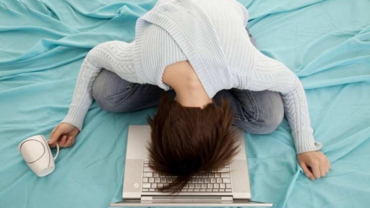 8 نشانهای بیش از حد، از بدن خود کار میکشید