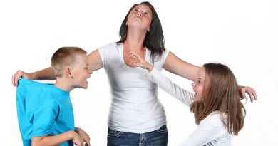 چرا کودکان با یکدیگر دعوا می‌کنند؟