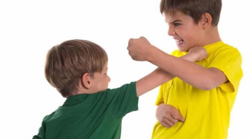 دست بزن در کودکان