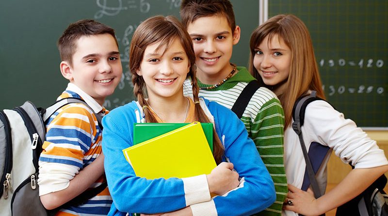دانش آموزان