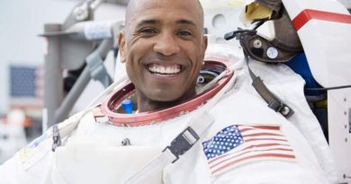 فضانورد ناسا