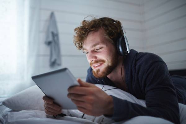 دوستی‌های اینترنتی