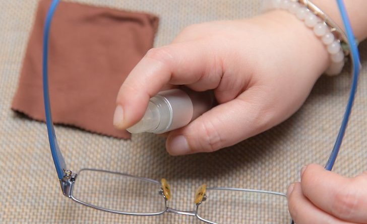 تمیز کردن عینک